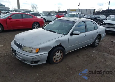 1999 Infiniti I30 Limited/Standard/Touring z USA, uszkodzony, nr VIN JNKCA21A8XT752114